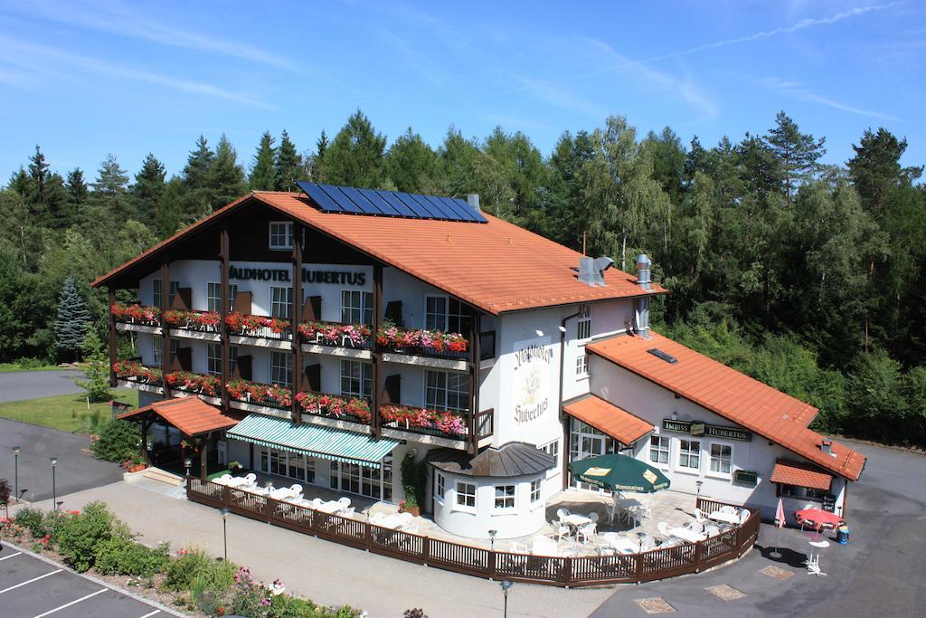 Waldhotel Hubertus Eisfeld Exteriér fotografie